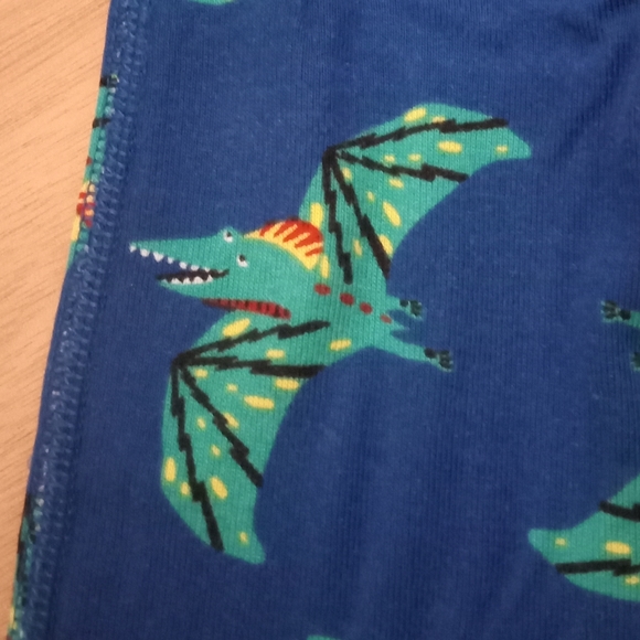 NWOT 0-3m Hanna Andersson Blue with Dinos Onesie 100% Organic Cotton - Picture 2 of 4